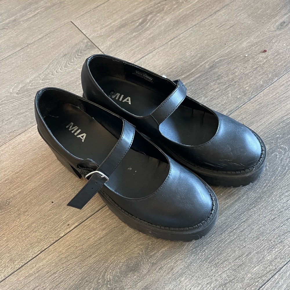 MIA - Heeled Black Mary Jane Shoes with Buckle